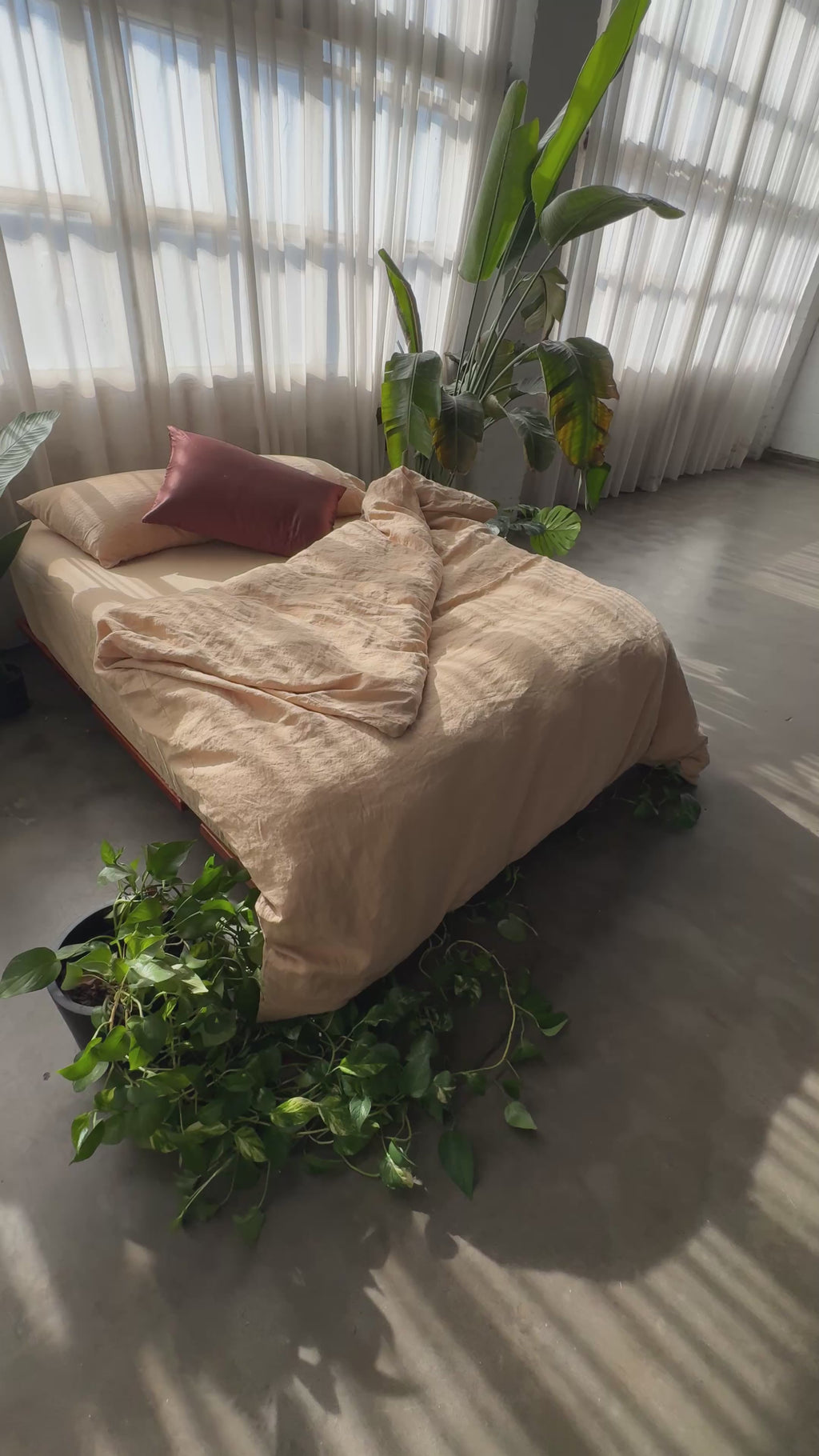 Ultimate Sleep Bundle – 100% Flax Linen Bedding & Silk Pillowcase