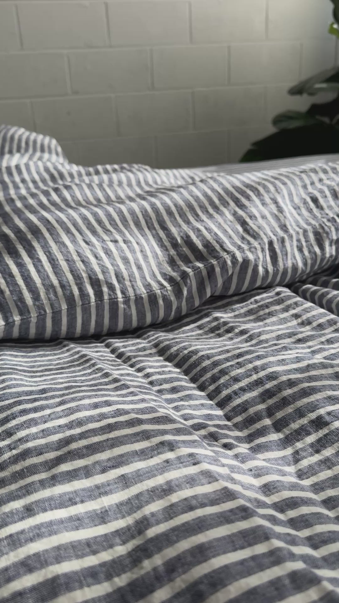 Ultimate Sleep Bundle – 100% Flax Linen Bedding & Silk Pillowcase